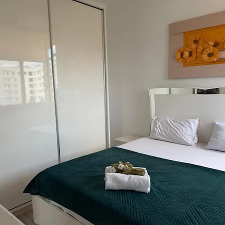 Dream Pine Apartment